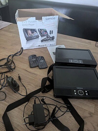 DVD Player (2 Bildschirme) f&uuml;rs Auto