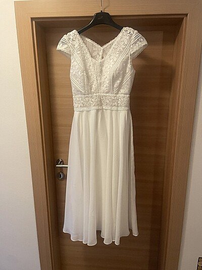 Hochzeitskleid Midi zu verkaufen