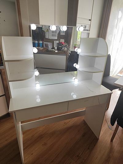 Super schönen Schminktisch