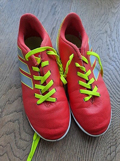 Fussballschuhe Messi Adidas Gr. 33