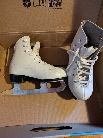 CCN Schlittschuhe Größe 30